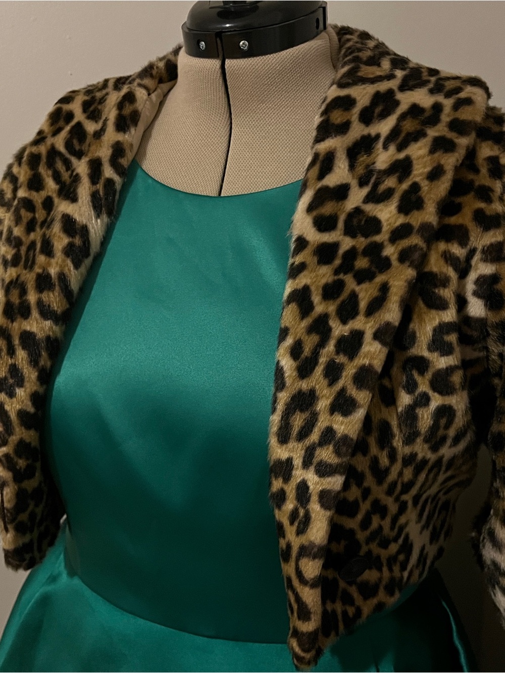 Vintage Leopard Print Faux Fur Cropped Jacket
